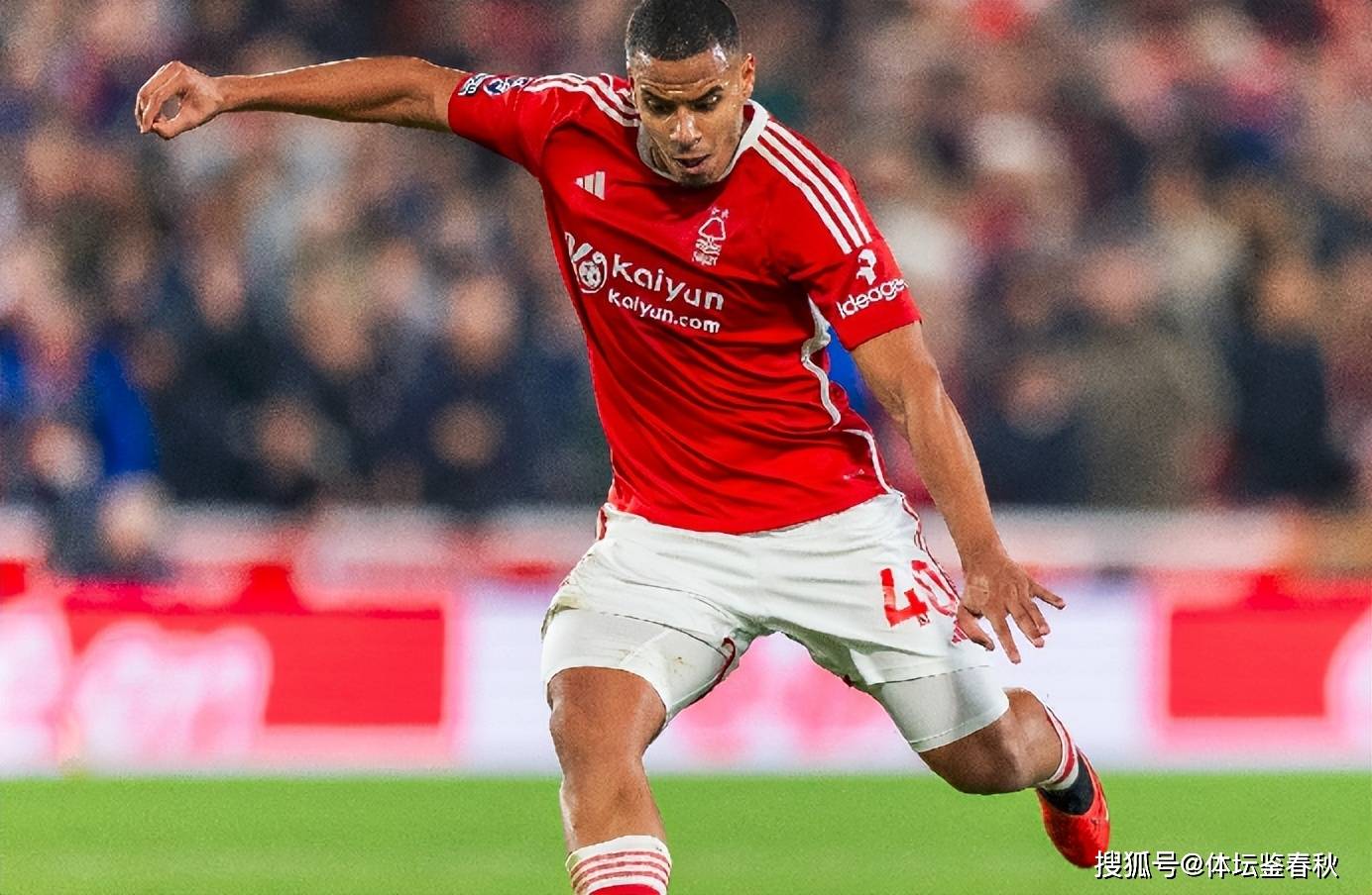 曼联防线告急！亿元组合难堪大用，8100万锁定英超解围王